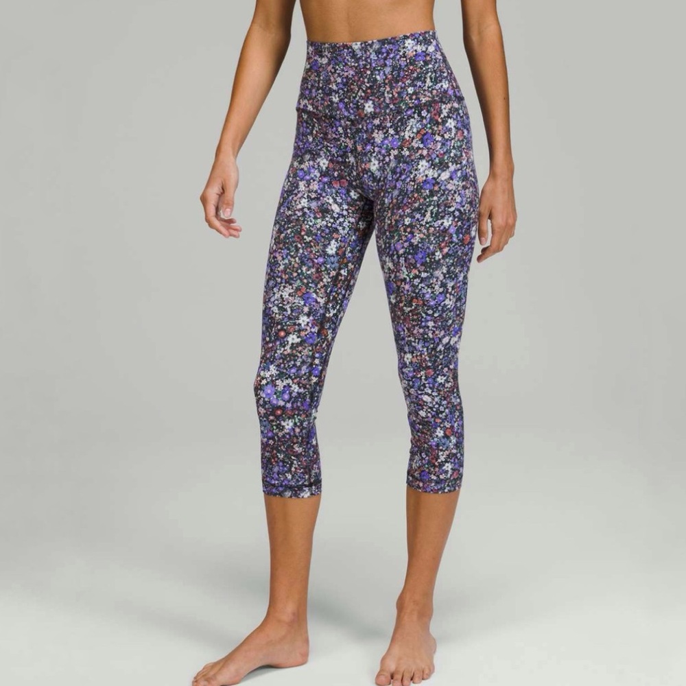 Lululemon black purple flower burst multi Align High-Rise Crop 21” legging - Picture 8 of 10
